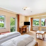 Wein- Und Klimahotel Bergfriedel Vendégház