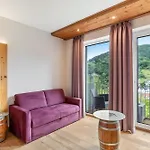 Vendégház Wein- Und Klimahotel Bergfriedel 3*