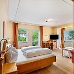 Wein- Und Klimahotel Bergfriedel 3* Bühlertal