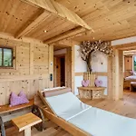 Vendégház Wein- Und Klimahotel Bergfriedel 3*