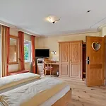 Vendégház Wein- Und Klimahotel Bergfriedel