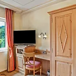 Wein- Und Klimahotel Bergfriedel Vendégház Bühlertal