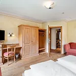 Wein- Und Klimahotel Bergfriedel 3*