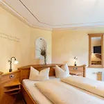 Wein- Und Klimahotel Bergfriedel 3*