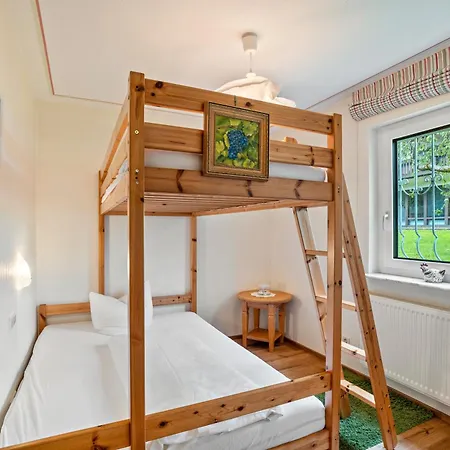 Pensión Wein- Und Klimahotel Bergfriedel 3*