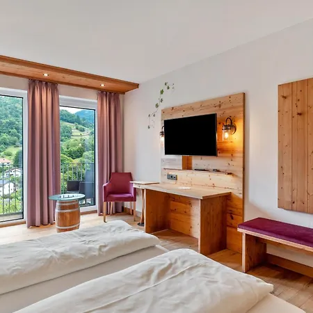 Pensión Wein- Und Klimahotel Bergfriedel Bühlertal