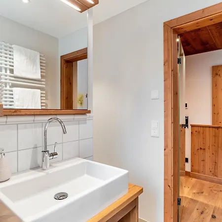 ゲストハウス Wein- Und Klimahotel Bergfriedel