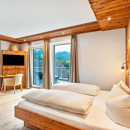 Wein- Und Klimahotel Bergfriedel ゲストハウス 3*