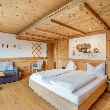 Wein- Und Klimahotel Bergfriedel ゲストハウス 3*