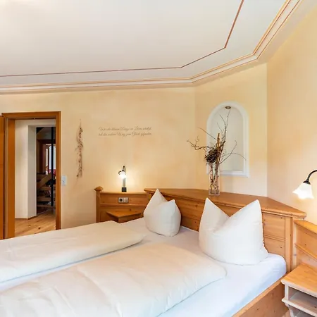 Πανσιόν Wein- Und Klimahotel Bergfriedel Bühlertal