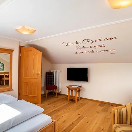 Wein- Und Klimahotel Bergfriedel Πανσιόν Bühlertal