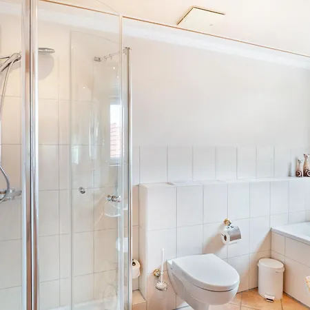 Πανσιόν Wein- Und Klimahotel Bergfriedel