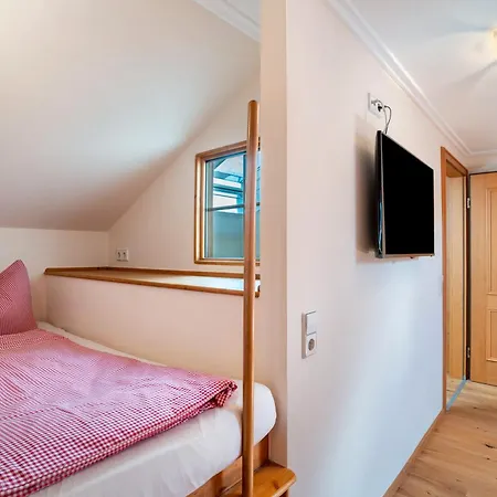 Wein- Und Klimahotel Bergfriedel