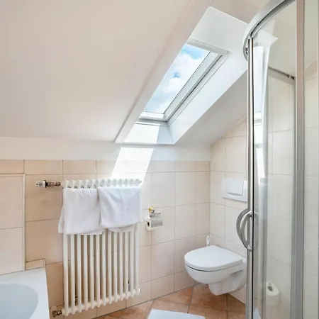 Wein- Und Klimahotel Bergfriedel 3*