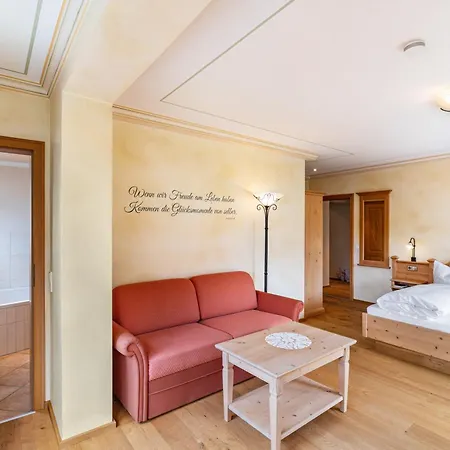 Wein- Und Klimahotel Bergfriedel Vendégház Bühlertal