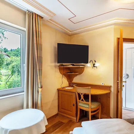 Hotel Wein- Und Klimahotel Bergfriedel