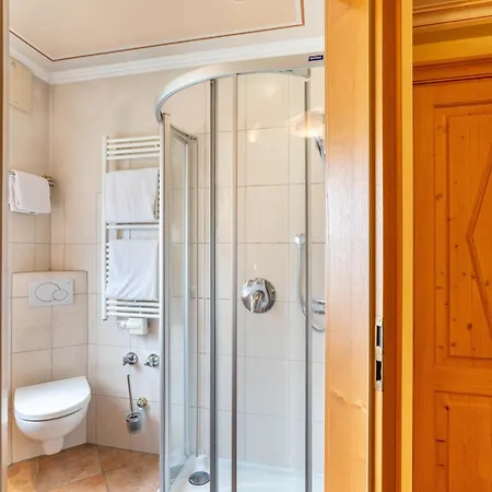 Hotel Wein- Und Klimahotel Bergfriedel 3*
