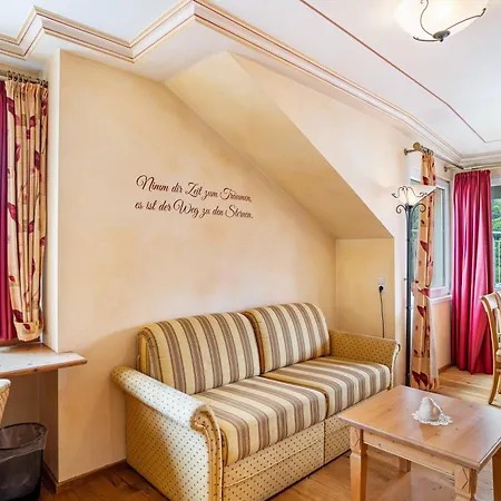 Hotel Wein- Und Klimahotel Bergfriedel Bühlertal