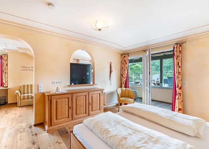 Pensionat Wein- Und Klimahotel Bergfriedel 3*