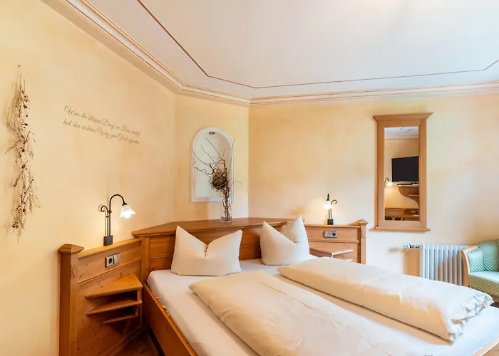 Wein- Und Klimahotel Bergfriedel Pensionat