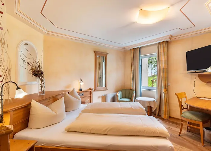 Wein- Und Klimahotel Bergfriedel Pensionat Bühlertal