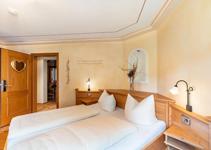 Pensionat Wein- Und Klimahotel Bergfriedel Bühlertal