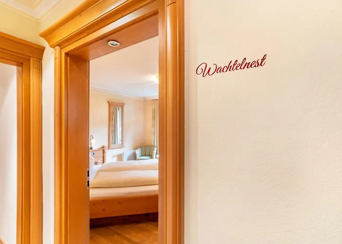 Wein- Und Klimahotel Bergfriedel Pensionat