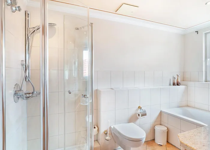 Pensionat Wein- Und Klimahotel Bergfriedel