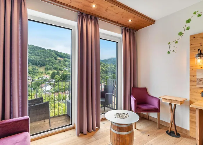 Wein- Und Klimahotel Bergfriedel Pensionat Bühlertal