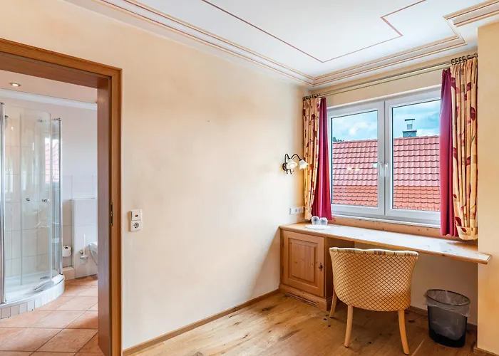 Pensionat Wein- Und Klimahotel Bergfriedel Bühlertal